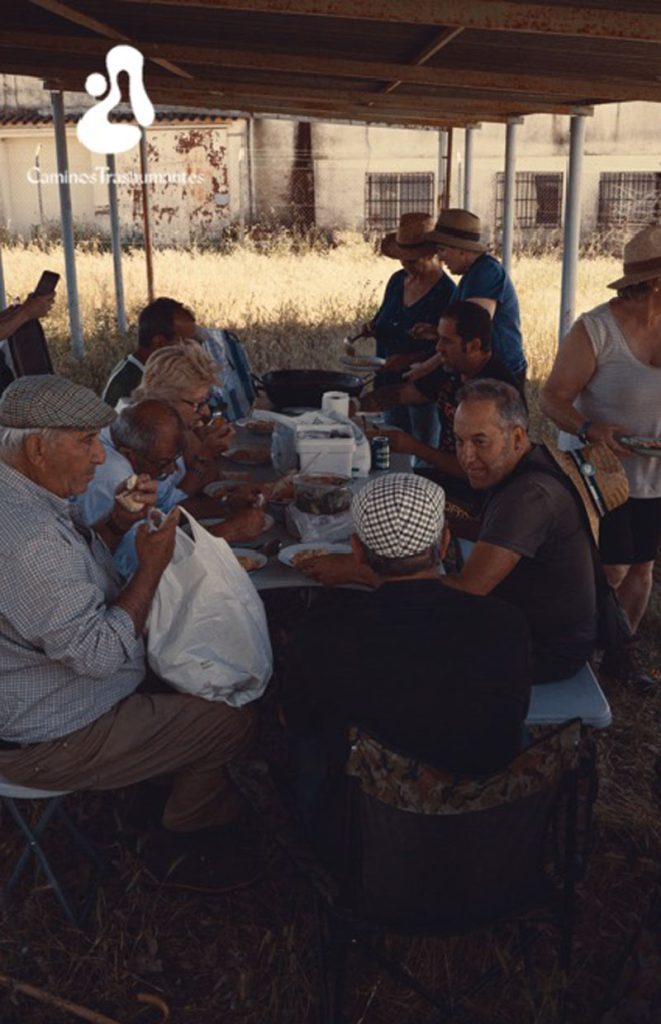 Sabores trashumantes: una ruta gastronómica entre montes, pueblos y estaciones